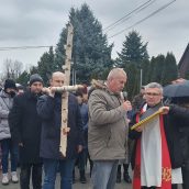 Ulicą ze Smolca do Jaszkotla przeszła droga krzyżowa